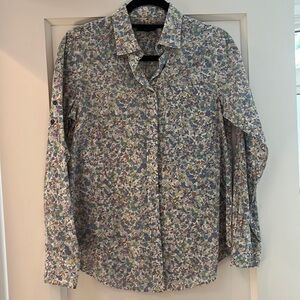 Gap floral button down shirt- Size small